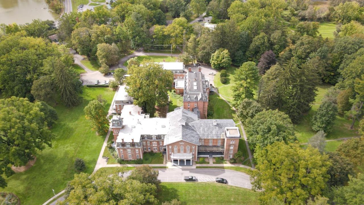 Hotel Oneida Community Mansion House Exterior foto